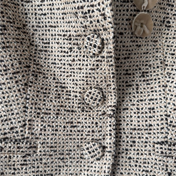 VINTAGE RARE Moschino Beige Tweed Blazer with Floral Corsage Appliqué | Size 8 - Picture 5 of 10